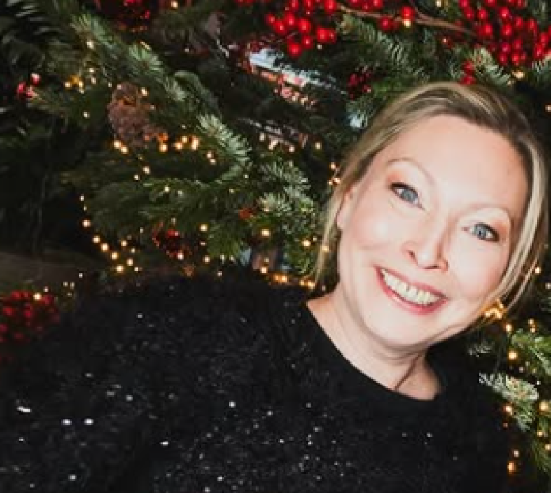 Roos Van Acker opent avondmarkt Eeklo