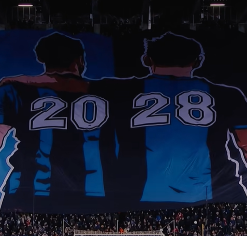 🎥 In volle titelstrijd deelt Club Brugge heugelijk nieuws over Hans Vanaken en Brandon Mechele