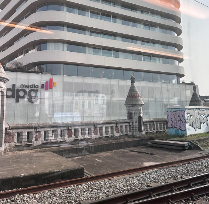 DPG en Play Media krijgen opnieuw Vlaamse subsidies voor live-ondertiteling van programma’s