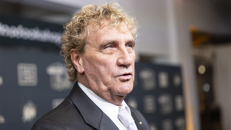 Pfaff zet zijn voetbalverleden te koop