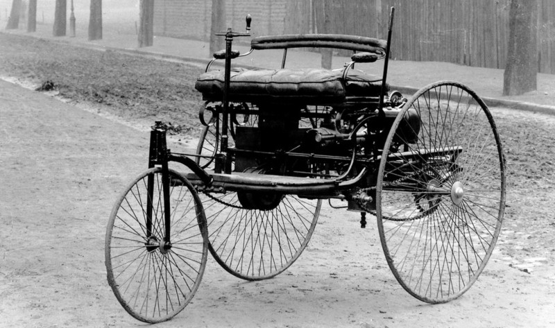Iconische auto's: waarom dit houten karretje de wereld voorgoed veranderde