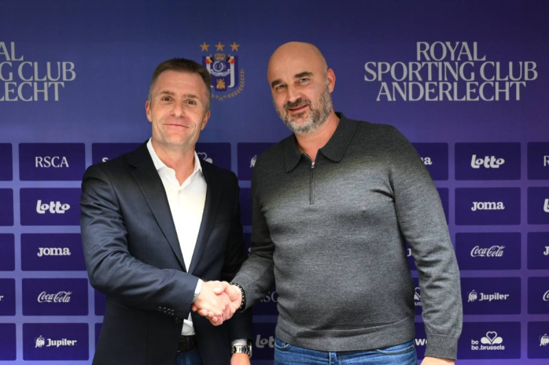 Verlosser of tussenoplossing? Sibierski moet Anderlecht stabiliteit en discipline bijbrengen