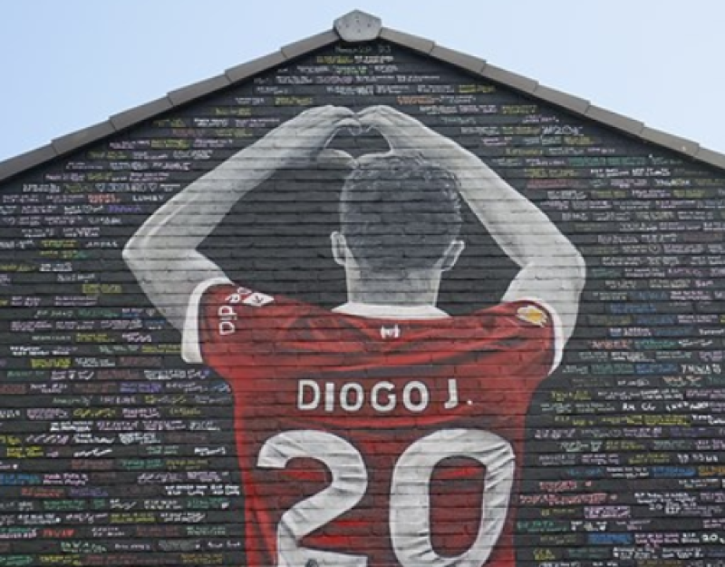 'Forever 20': Liverpool vereeuwigt Diogo Jota met emotioneel monument