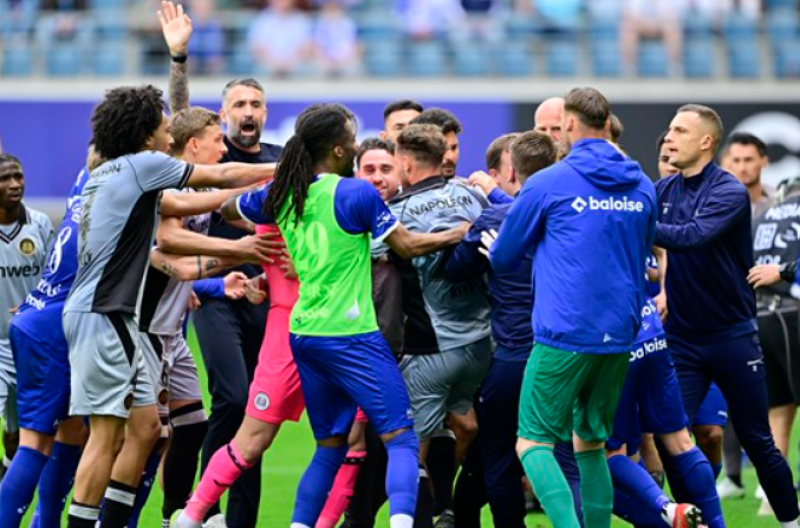 Voetbal Vlaanderen trekt aan de alarmbel na KAA Gent-Anderlecht: "Zo'n wedstrijd doet ons jeugdvoetbal teniet"