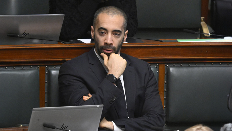 Sammy Mahdi trekt de noodrem: minder geld voor raketten, meer ademruimte voor werkende Vlamingen