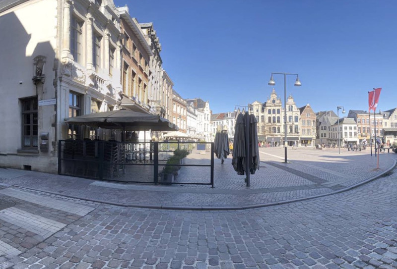 Lier ruilt betonblokken voor slimme antiterreurbarrières op de Grote Markt