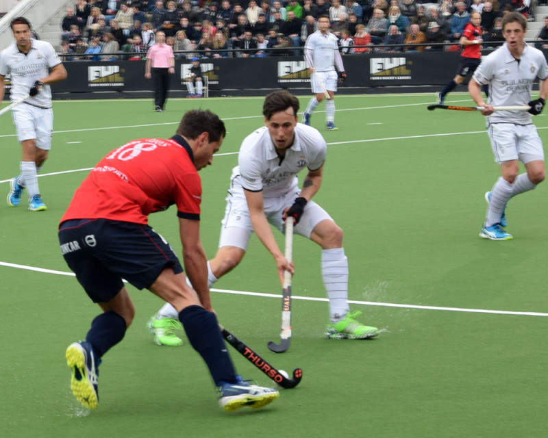 Verkeersongeval Brasschaat: hockeyclub plaatst rouwregister voor overleden speler Martin (16)