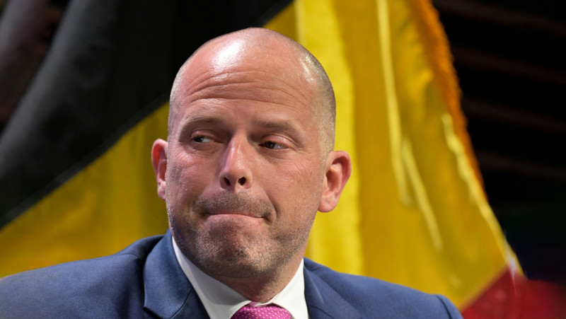 Federale auditdienst weigert omstreden antidroneaankoop van Francken te onderzoeken