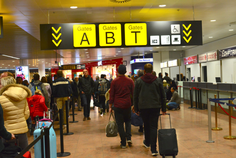 Brussels Airport blijft een zorgenkind: jarenlang wanbeheer eindigt in eindeloze wachtrijen