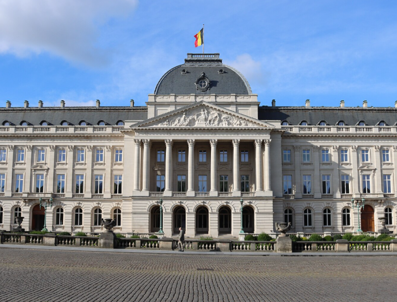 Exclusief: mozaïekvloer van koninklijk paleis te Brussel vertoont barsten
