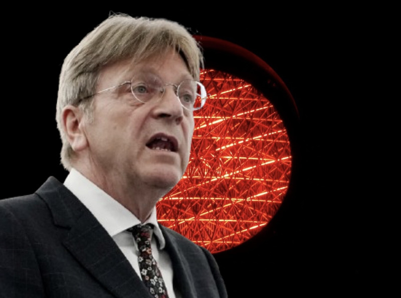 Guy Verhofstadt kreeg geen straf voor rood licht… maar er klopt nóg iets niet aan dit verhaal