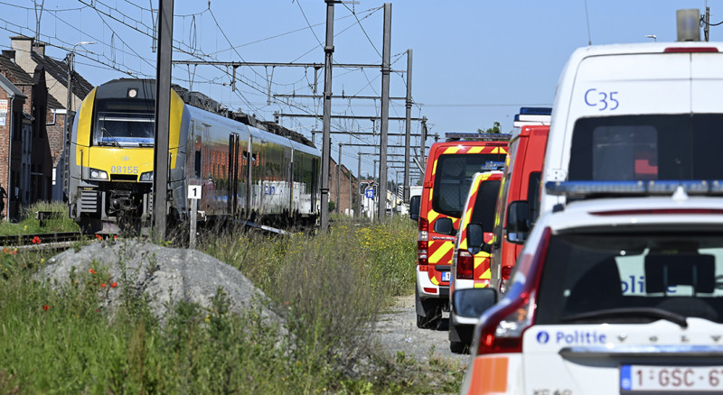 “Het was ijzig stil”: Buggenhout zoekt antwoorden na dodelijk treinongeval