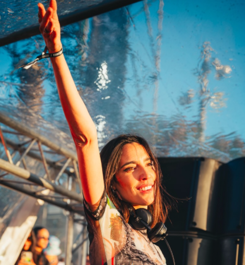 Amelie Lens draait voor duizenden fans bij KMSKA