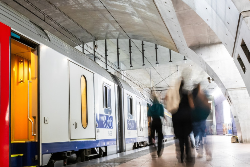 Naar Parijs voor 19 euro: stap op in Antwerpen en betaal minder dan een citytrip-cocktail