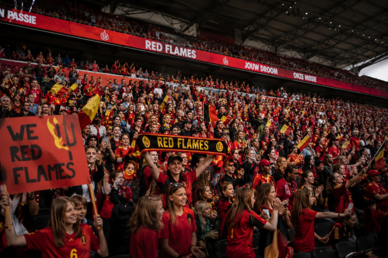 Red Flames populairder dan ooit, één probleem duikt op