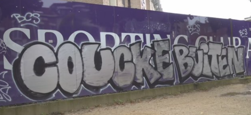 Nieuwe spanningen bij Anderlecht: supporters richten hun pijlen op Marc Coucke