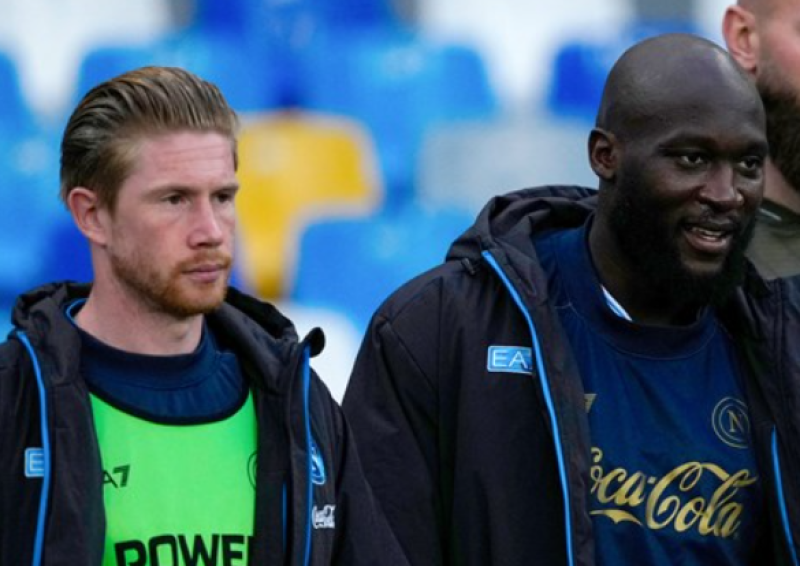 Napoli-baas haalt hard uit naar Lukaku en De Bruyne: "De wereld zit vol voetballers"