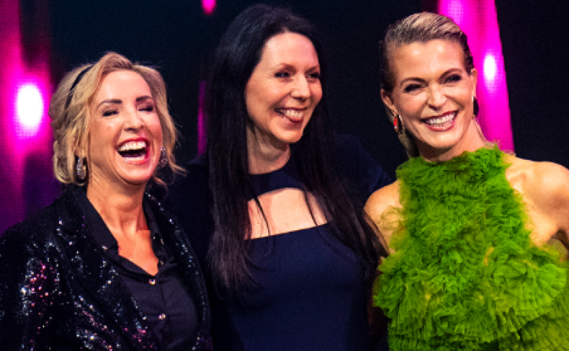 Karen Damen doet opvallende bekentenis over K3-tour: "Take it or leave it, veranderen ga ik niet meer"