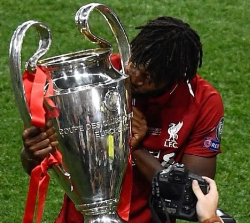 Einde van een tijdperk: Divock Origi stopt met voetballen en kiest voor verrassende carrièreswitch