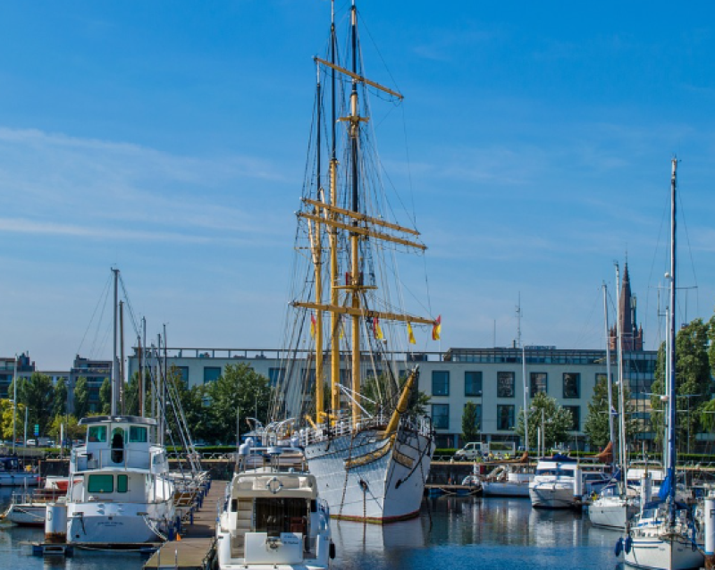 Oostende introduceert nieuwe pontons in Mercator Marina