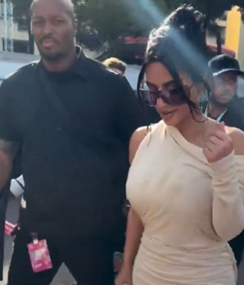 🎥 Kim Kardashian steelt de show in Monaco, Lewis Hamilton reageert net iets te enthousiast