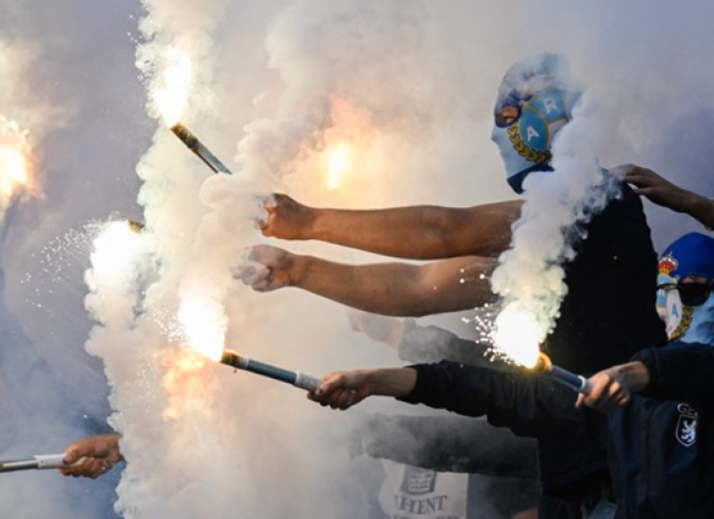 Hitlergroet en pyroshow: Club Brugge en Union krijgen de rekening gepresenteerd