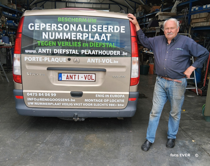 Autoplaten worden nog massaal gestolen, René Goossens heeft de gepatenteerde oplossing