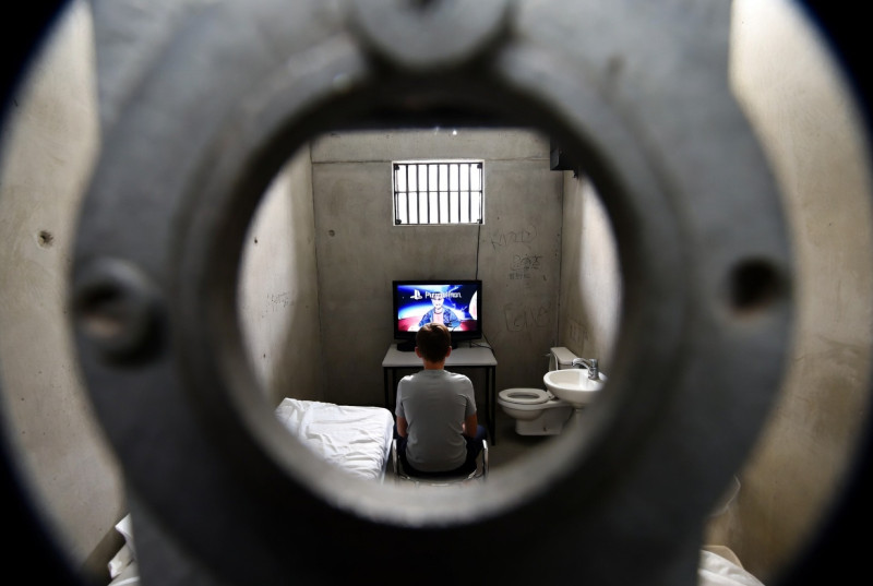 Vanaf 15 jaar achter tralies: Zweden pakt de jeugdcriminaliteit aan