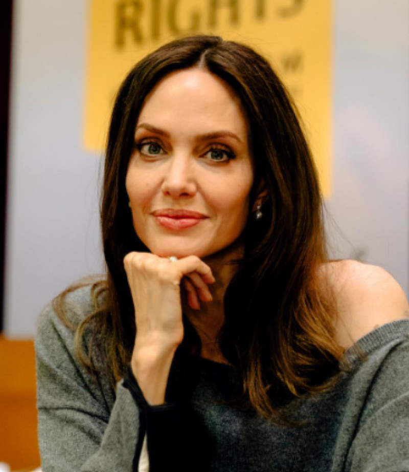 Daten met Angelina Jolie? Zelfs tien jaar na Brad Pitt lijkt dat niet zo simpel te zijn