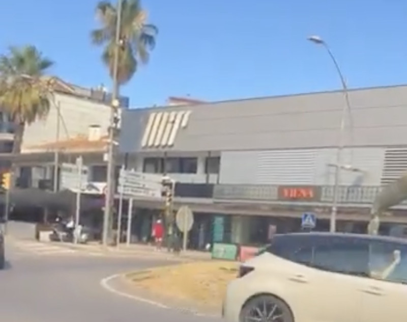"Lockdown aan de Costa Brava?" Onze man ging kijken... en trof vooral toeristen, winkels en een buffet aan
