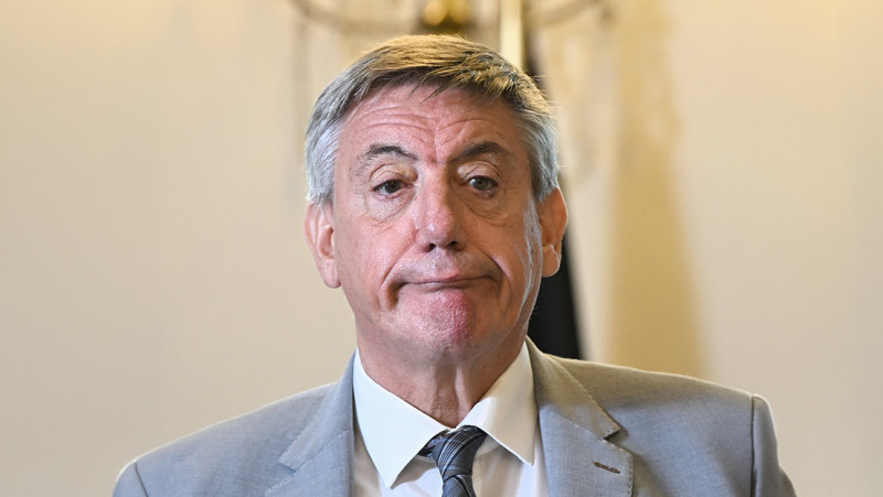 Pensioenshock voor zestigers: Jambon verlegt de finishlijn net voor het einde van de wedstrijd
