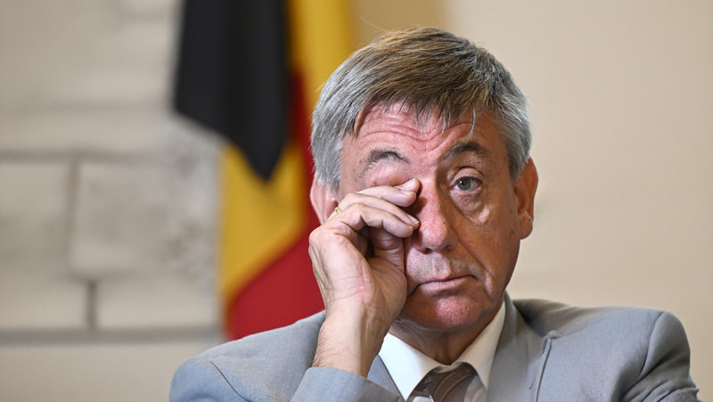 Vorige week sjeesde de regering in alle stilte een belastinghervorming door het parlement: dit verandert er voor jouw geld