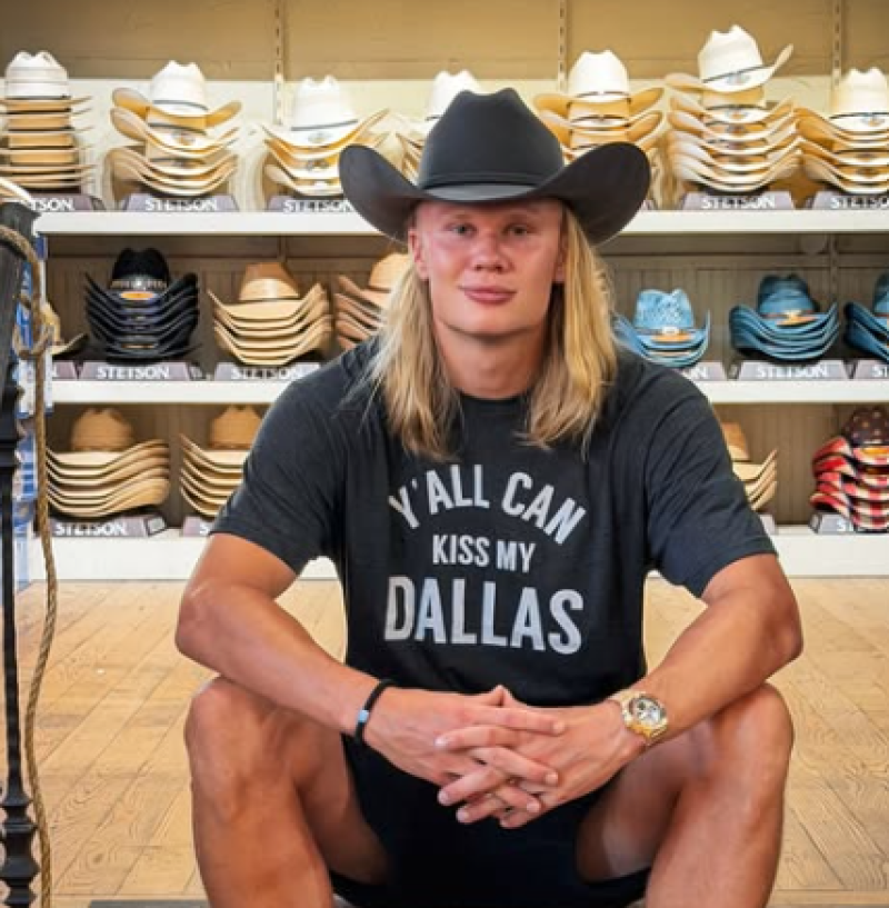📸 'Y'all Can Kiss My Dallas': Erling Haaland viert WK-avontuur op zijn eigen bizarre manier