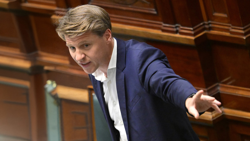 🎥  Axel Ronse wil profiteurs aanpakken... behalve als ze hem geld opleveren