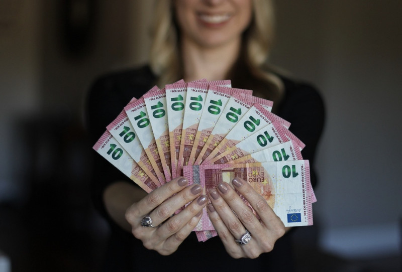 Wat vrouwen nooit durven toegeven... over geld