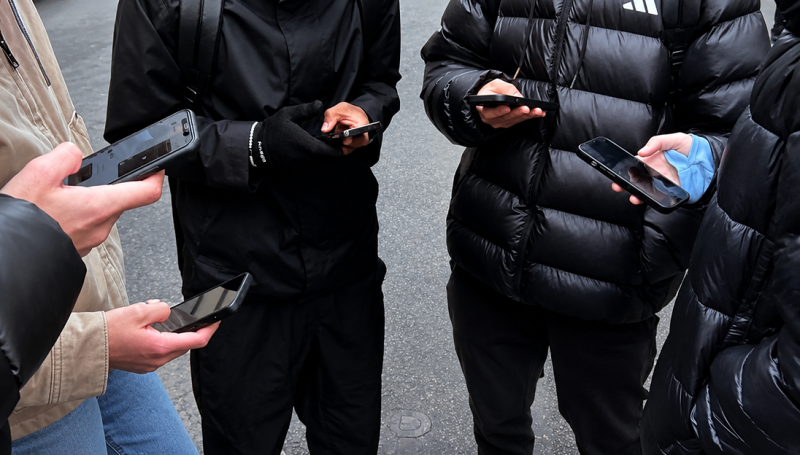 Frankrijk verbiedt sociale media onder 15 jaar