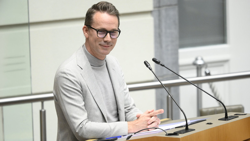 Binnenkort mag je overal zwemmen... maar is dat wel zo'n goed idee?