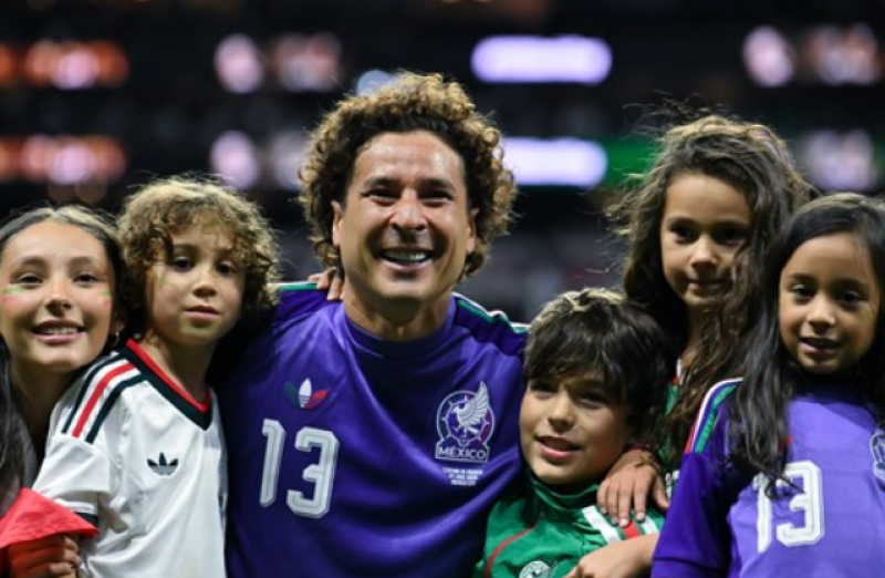 Hij leek alleen op WK's te bestaan: cultkeeper Guillermo Ochoa stopt op 41-jarige leeftijd