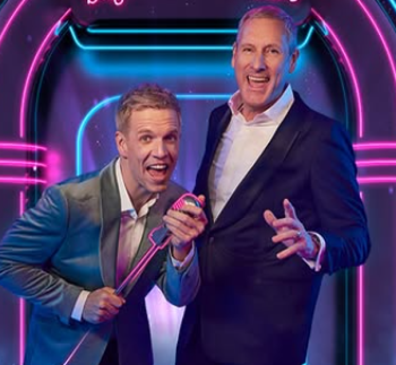 Gert Verhulst en James Cooke zetten Gentse Feesten op stelten met Studio 100-hits