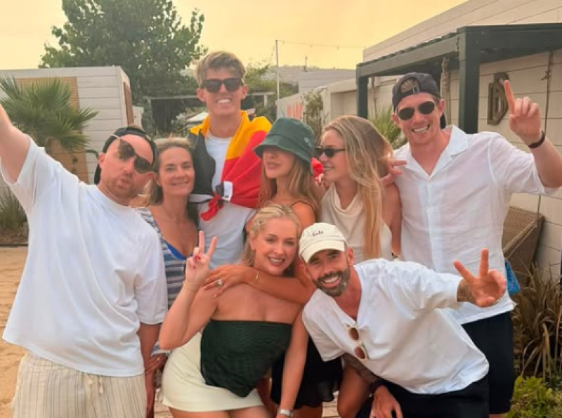 📸 Rode Duivels laten zich helemaal gaan na WK: opvallende vakantiefoto's duiken op