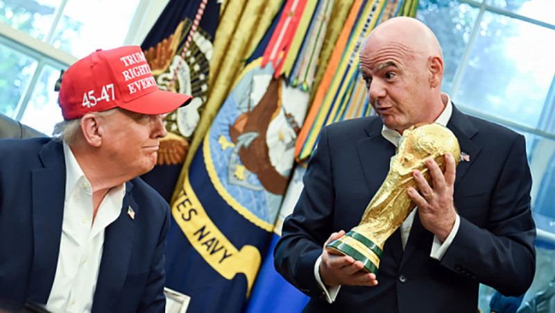 Van god los: Infantino wil het WK-voetbal verkopen aan privé-investeerders