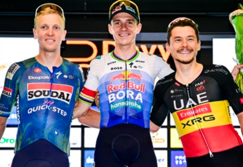 Remco Evenepoel pakt tweede criteriumzege op rij na solo in Roeselare