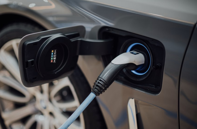 Ook elektrische auto's ontsnappen niet langer aan de milieuregels: vanaf november verandert er heel wat