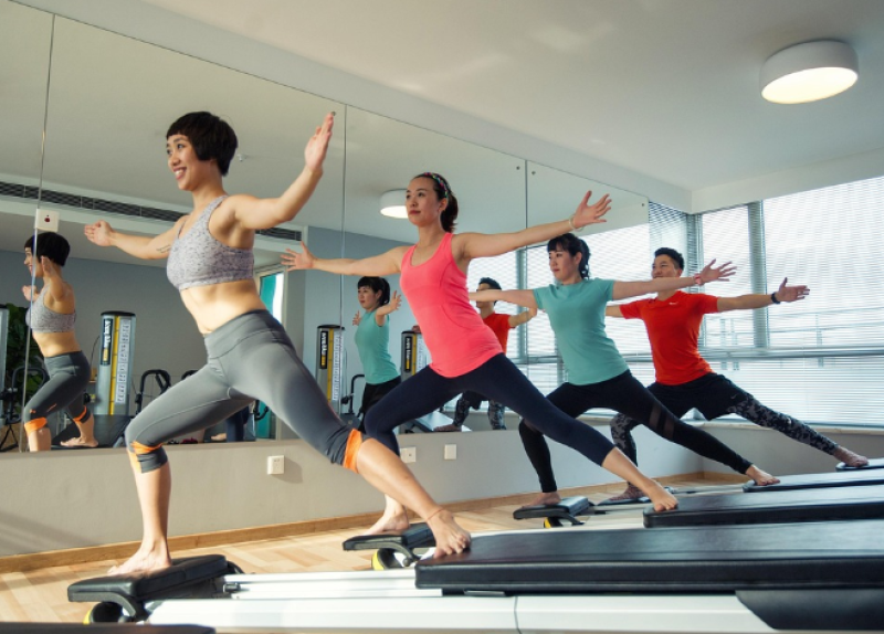 Pilates in de buitenlucht: Drongen biedt zomerlessen