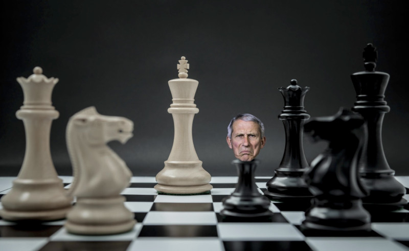 Fauci heeft zichzelf schaak gezet