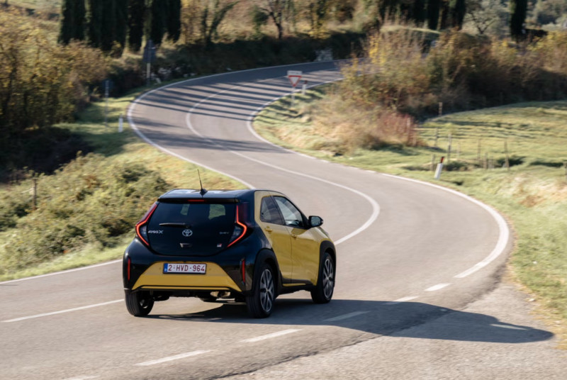 Voor jou getest: Toyota Aygo X Hybrid –  zuinig én verrassend leuk om mee te rijden