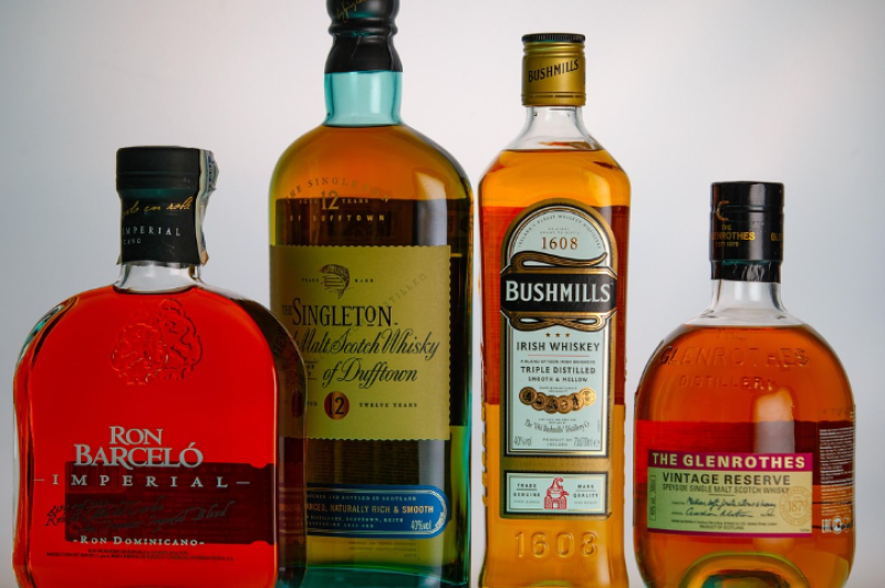 Van de ene hulppost naar de andere: beschonken man eindigt met ambulance in ziekenhuis