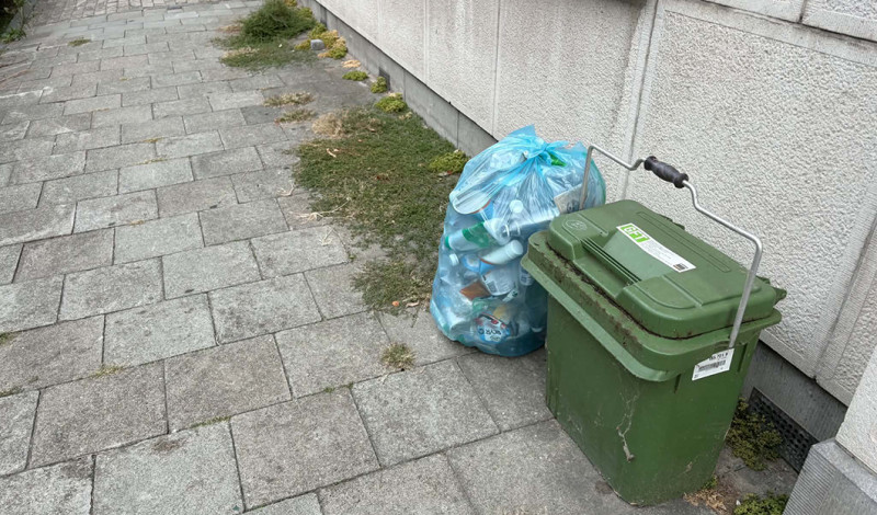 Nee, je bent niet baas over je eigen stoep: welkom in het land van de duizend en één regeltjes