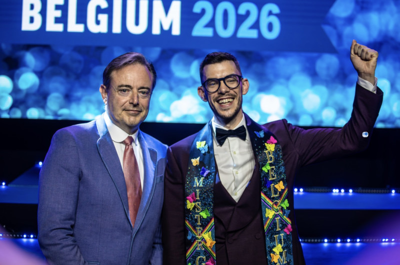 Deze 33-jarige bankier is de nieuwe Mister Gay Belgium: zijn missie begint tussen de koeien