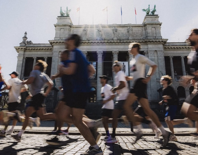 Eerst 6 kilometer lopen, daarna raven: 3.000 sportievelingen gaan los tijdens eerste ZONE 6